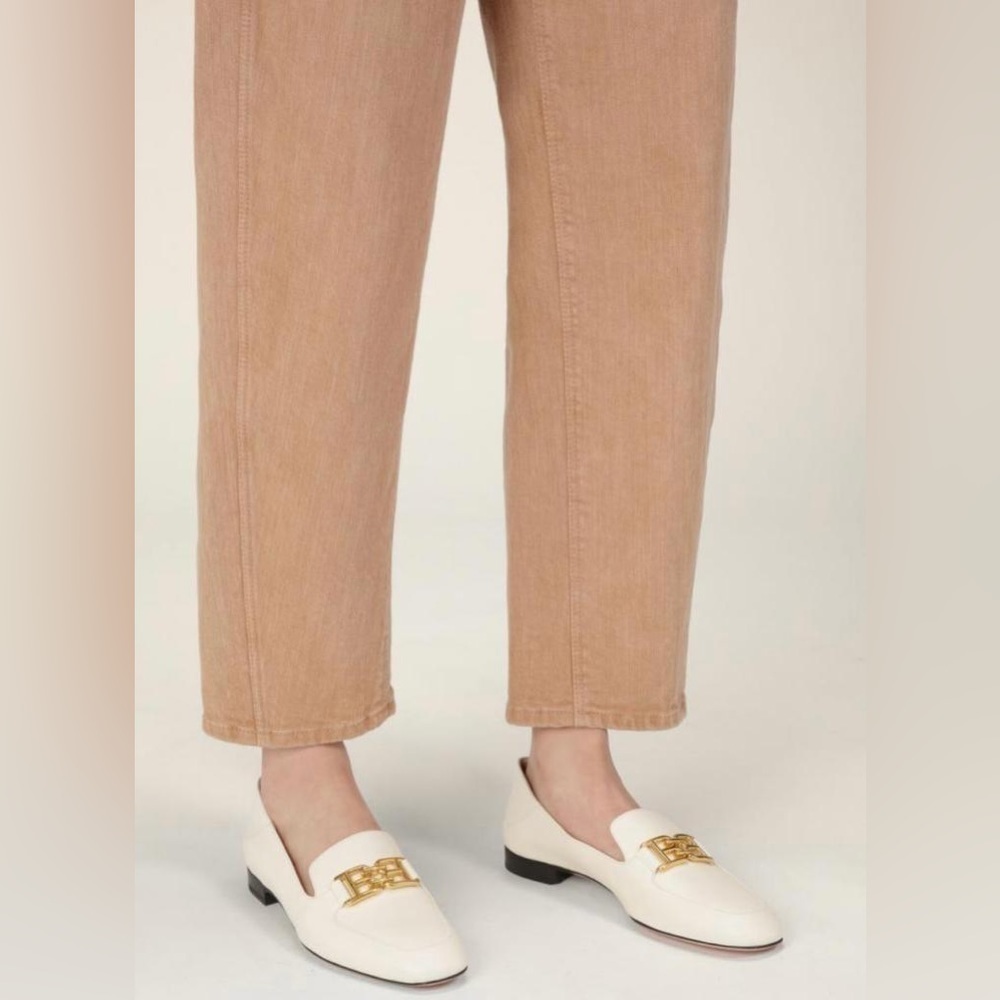 NIB Bally Ella Flat Square Toe Slip On Leather Loafers in Bone